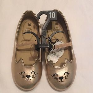Children’s gold cat slip flats